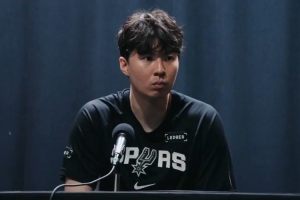 为何NBA夏季联赛不参加世亚预赛?李贤重表示:在NBA打球是我一生最伟大的梦想