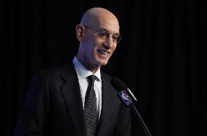 NBA官方宣布:今夏联赛将试用配备传感器的智能篮球